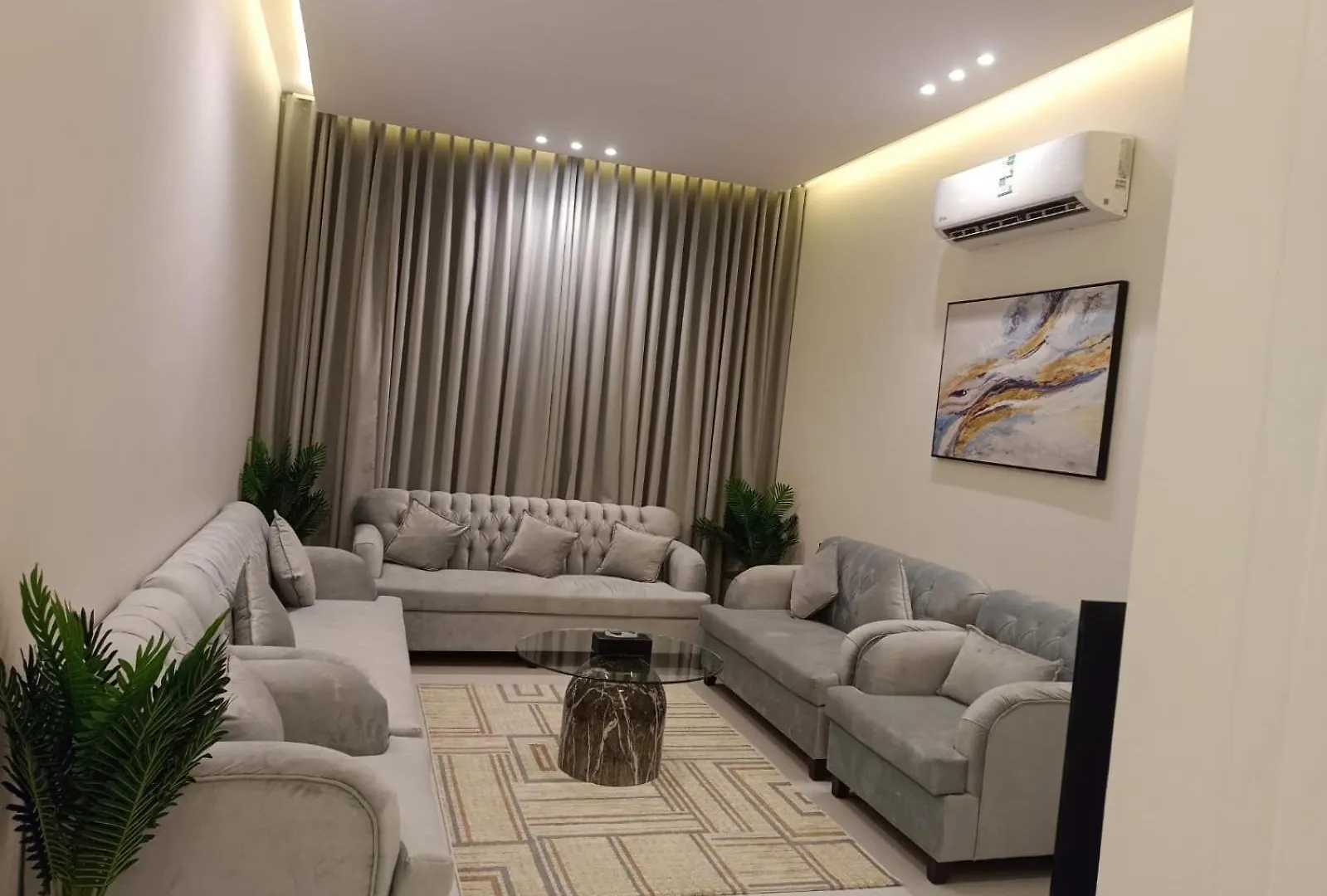 شقة راقية صالة وغرفة نوم ومطبخ Riyadh 0*,