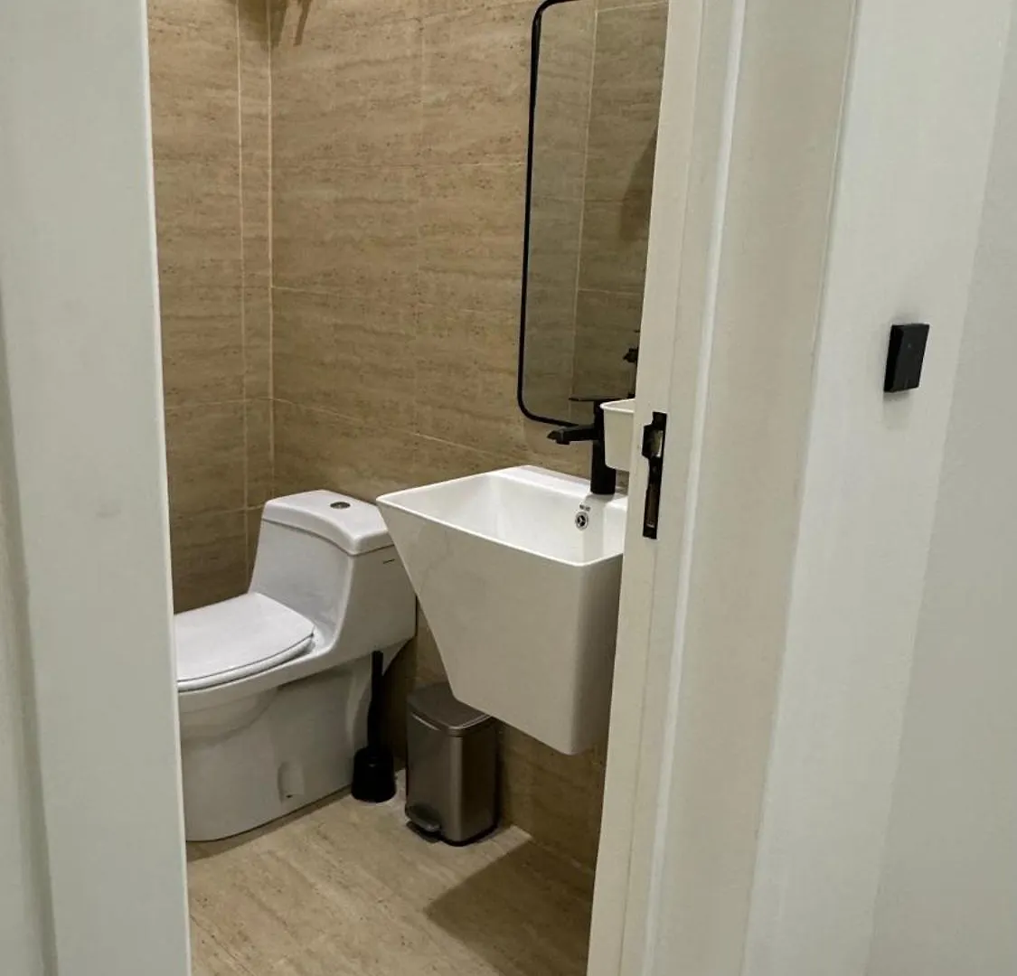 Apartment شقة راقية صالة وغرفة نوم ومطبخ Riyadh